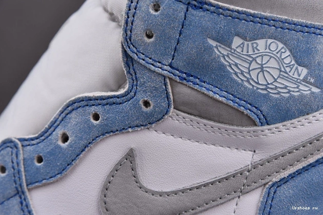 555088-402 Jordan  High Retro Air 1 Royal OG Hyper 0125